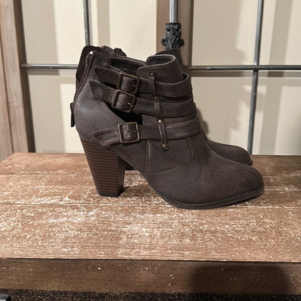 Booties size 8